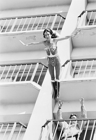 Illustration for article titled Kitty O'Neil, Deaf Daredevil and World's Fastest Woman, Dies at Age 72